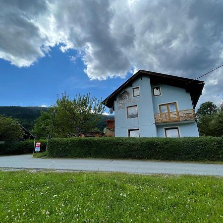 Apartamento Haus Schwarzenbach Weissbriach Exterior foto