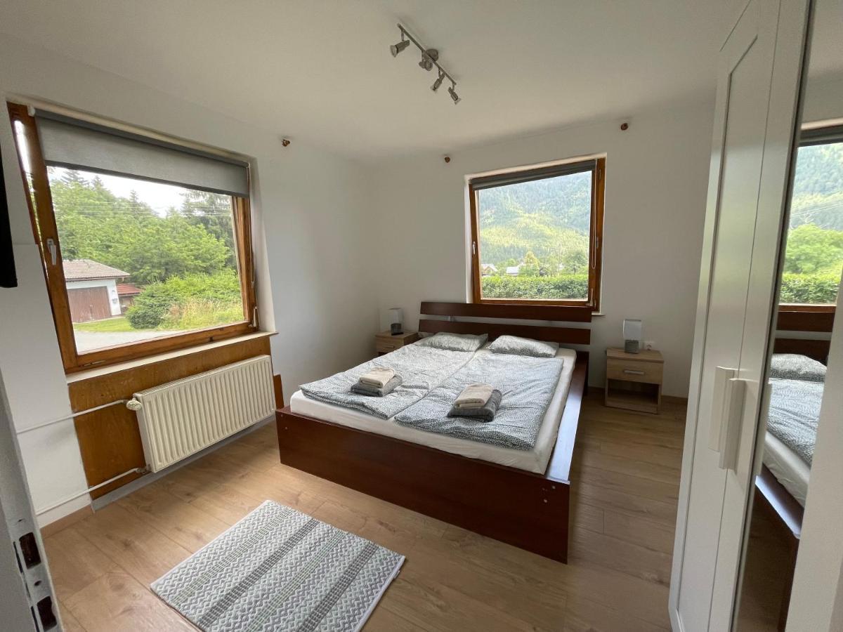 Apartamento Haus Schwarzenbach Weissbriach Exterior foto